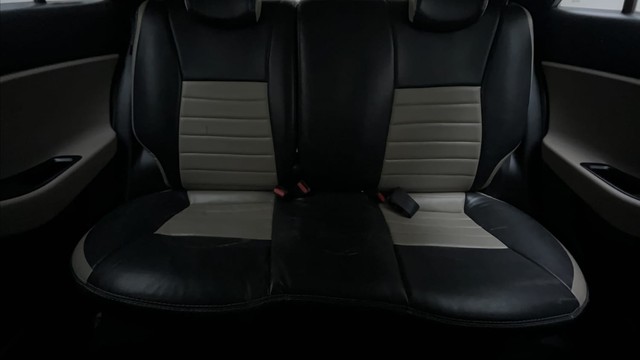 Second-hand 2015 Hyundai i20 1.4 Asta for sale in Hyderabad-27