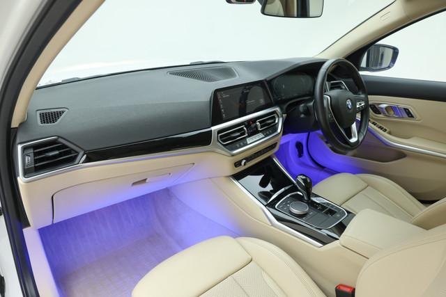 Second-hand 2022 BMW 3 Series 330i Sport for sale in Gurgaon-13