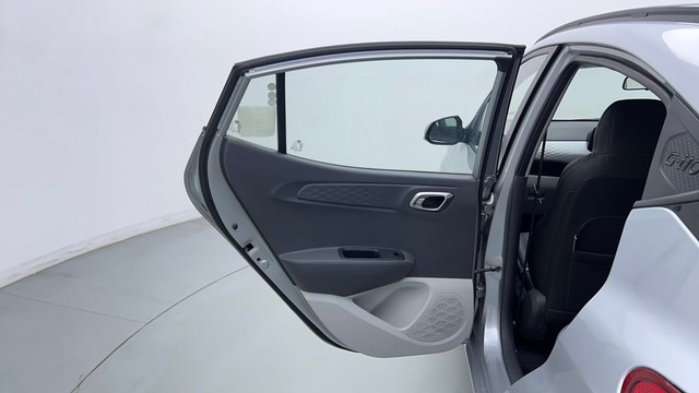 Second-hand 2020 Hyundai Grand i10 1.2 Kappa Sportz BSIV for sale in New Delhi-23