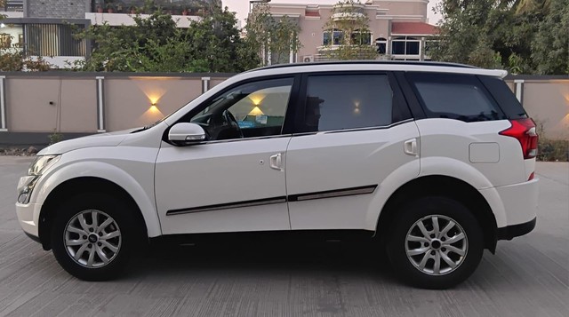 Second-hand 2018 Mahindra XUV500 W9 2WD for sale in Indore-5