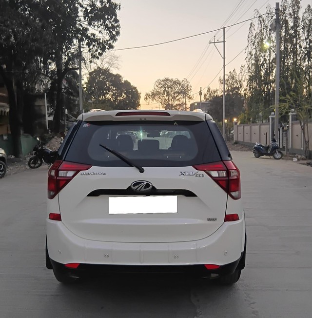 Second-hand 2018 Mahindra XUV500 W9 2WD for sale in Indore-3