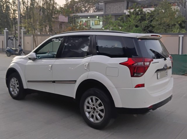 Second-hand 2018 Mahindra XUV500 W9 2WD for sale in Indore-4