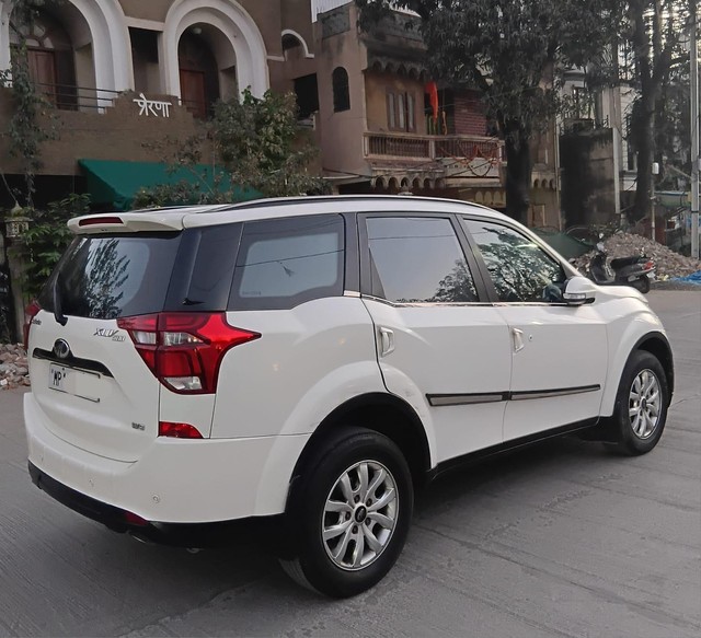 Second-hand 2018 Mahindra XUV500 W9 2WD for sale in Indore-2