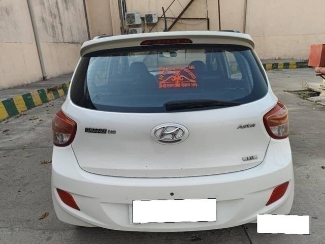 Second-hand 2013 Hyundai Grand i10 Asta Option for sale in Noida-2
