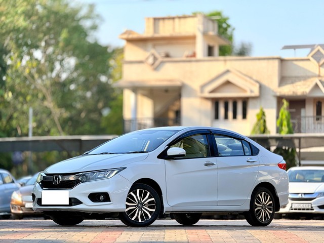 Second-hand 2019 Honda City i-VTEC CVT VX for sale in Surat-0
