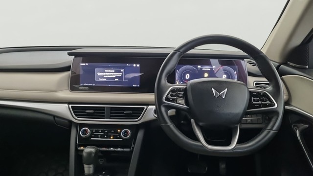 Mahindra XUV700 AX7 AT Luxury Pack BSVI Second-hand 2022 Mahindra XUV700 AX7 AT Luxury Pack BSVI for sale in Gurgaon-12