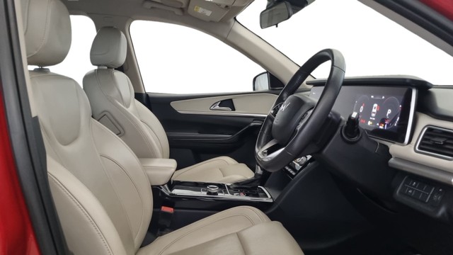 Mahindra XUV700 AX7 AT Luxury Pack BSVI Second-hand 2022 Mahindra XUV700 AX7 AT Luxury Pack BSVI for sale in Gurgaon-15