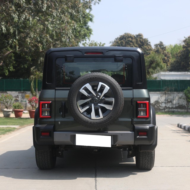 Second-hand 2025 Mahindra Thar ROXX AX7L 4WD Diesel AT for sale in New Delhi-2
