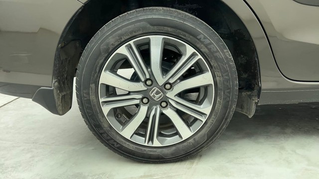 Second-hand 2023 Honda Amaze VX CVT Petrol for sale in Chennai-18