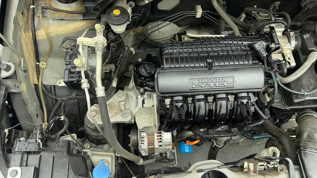 Second-hand 2023 Honda Amaze VX CVT Petrol for sale in Chennai-38