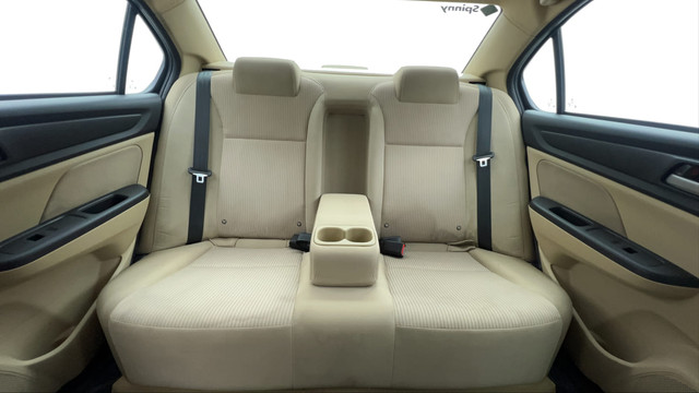 Second-hand 2023 Honda Amaze VX CVT Petrol for sale in Chennai-34