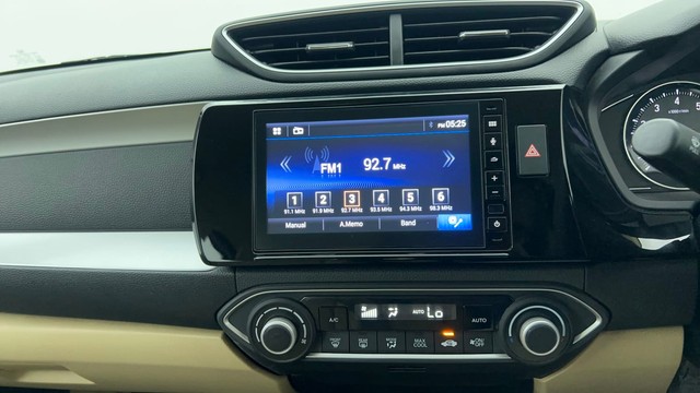 Second-hand 2023 Honda Amaze VX CVT Petrol for sale in Chennai-23