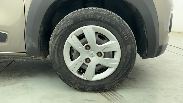 Second-hand 2016 Renault KWID RXT for sale in Chennai-17