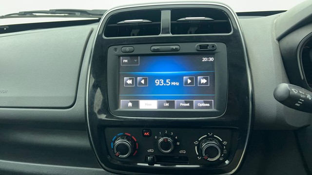 Second-hand 2016 Renault KWID RXT for sale in Chennai-34