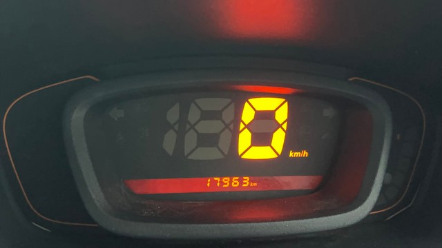 Second-hand 2016 Renault KWID RXT for sale in Chennai-13