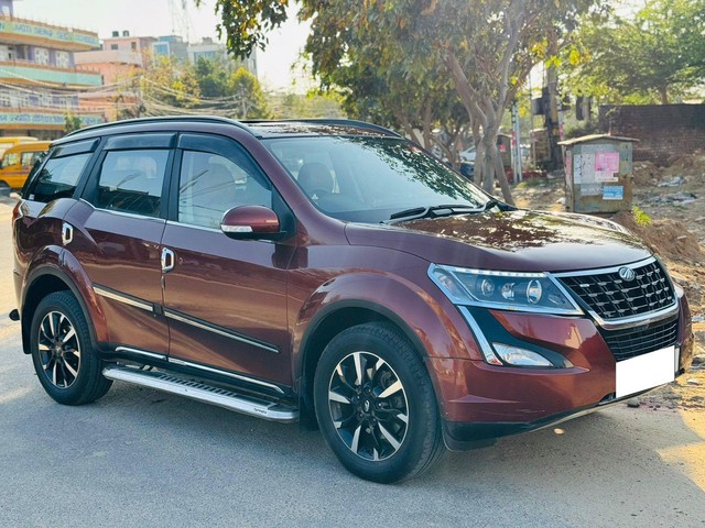 Second-hand 2018 Mahindra XUV500 W11 FWD Diesel for sale in Jaipur-3