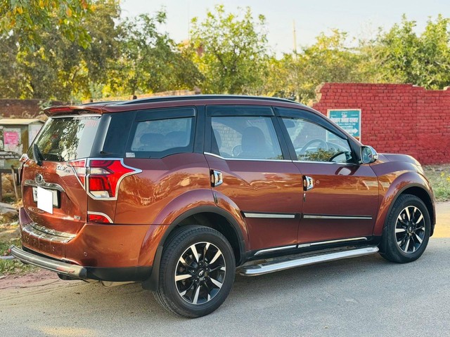 Second-hand 2018 Mahindra XUV500 W11 FWD Diesel for sale in Jaipur-4