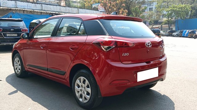 Second-hand 2015 Hyundai i20 Sportz 1.2 for sale in Mumbai-6