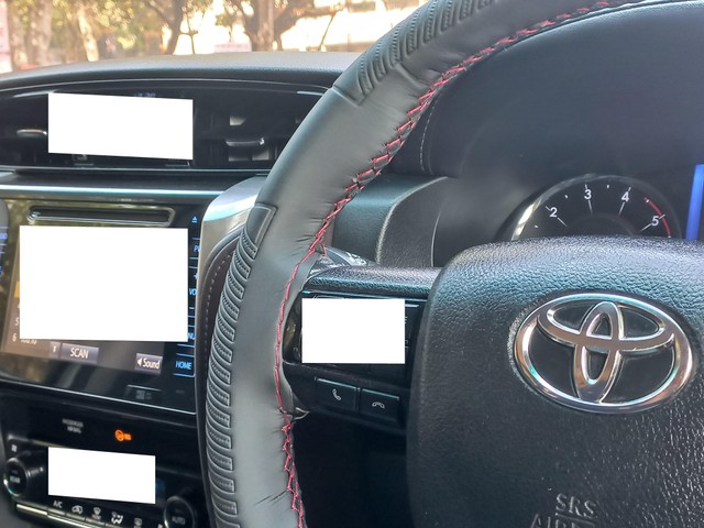 Second-hand 2019 Toyota Fortuner 2.8 2WD AT BSIV for sale in New Delhi-17