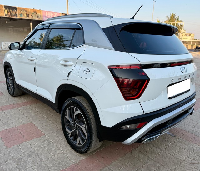 Second-hand 2023 Hyundai Creta E for sale in Sabarkantha-8