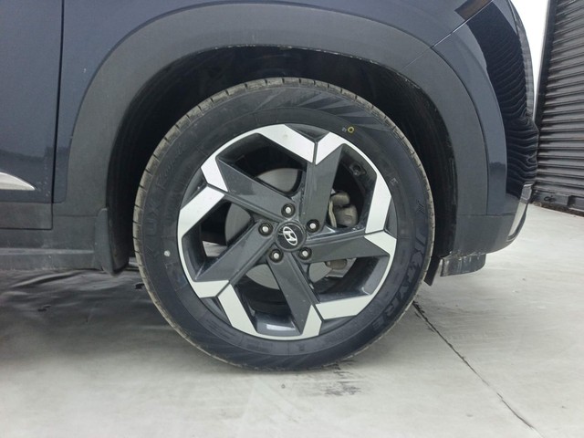 Second-hand 2022 Hyundai Alcazar Signature 6Str Diesel AT for sale in Visakhapatnam-17