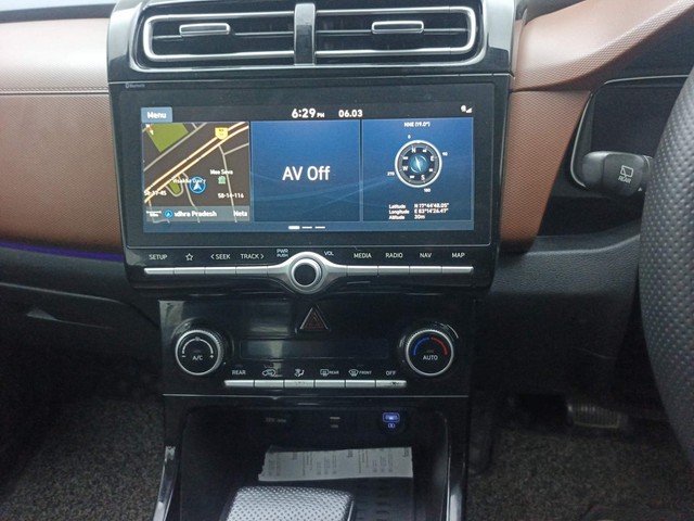 Second-hand 2022 Hyundai Alcazar Signature 6Str Diesel AT for sale in Visakhapatnam-33