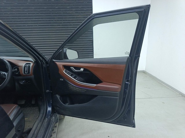 Second-hand 2022 Hyundai Alcazar Signature 6Str Diesel AT for sale in Visakhapatnam-16