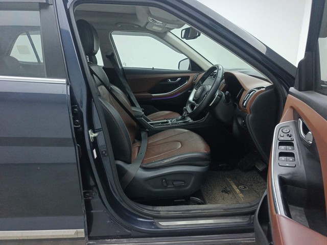 Second-hand 2022 Hyundai Alcazar Signature 6Str Diesel AT for sale in Visakhapatnam-15