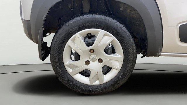 Second-hand 2020 Renault KWID RXT for sale in Ahmedabad-24