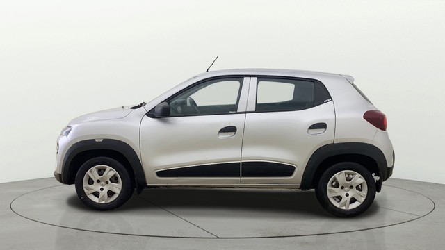 Second-hand 2020 Renault KWID RXT for sale in Ahmedabad-5