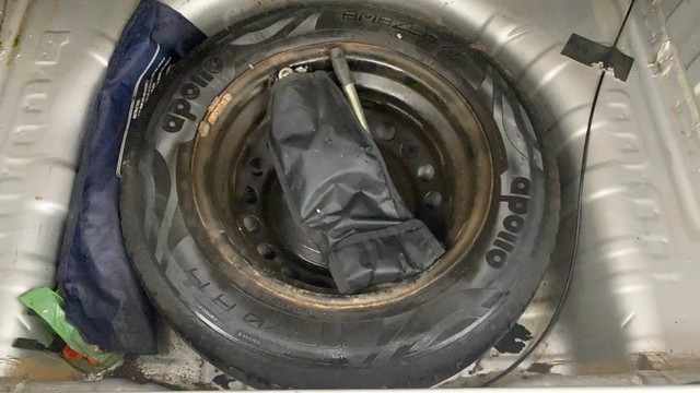 Second-hand 2020 Renault KWID RXT for sale in Ahmedabad-27