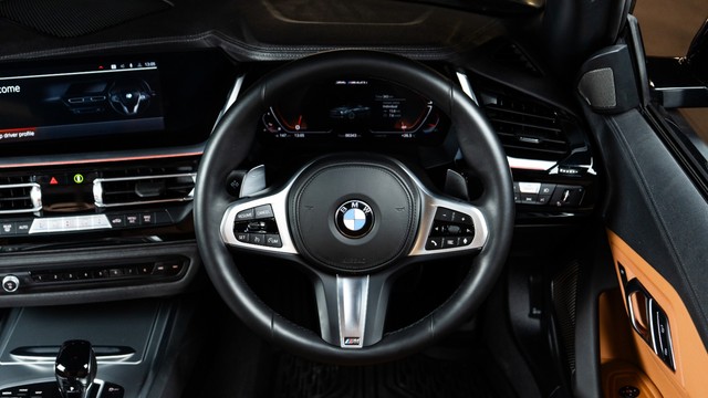 Second-hand 2025 BMW Z4 M40i for sale in New Delhi-9