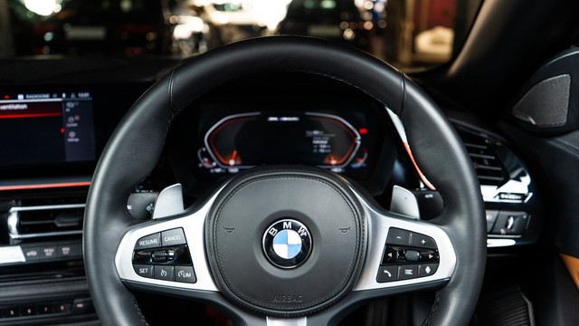 Second-hand 2025 BMW Z4 M40i for sale in New Delhi-14