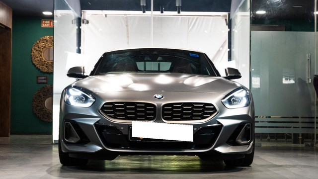 Second-hand 2025 BMW Z4 M40i for sale in New Delhi-4