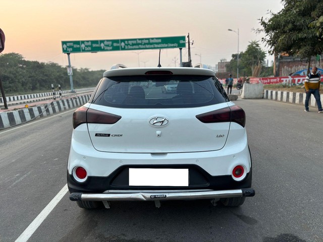 Second-hand 2015 Hyundai i20 Active 1.4 S for sale in Lucknow-2