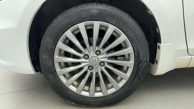 Second-hand 2015 Maruti Suzuki Ciaz ZXi for sale in Ahmedabad-20