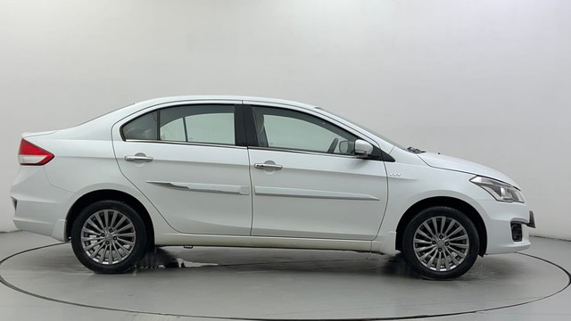 Second-hand 2015 Maruti Suzuki Ciaz ZXi for sale in Ahmedabad-2