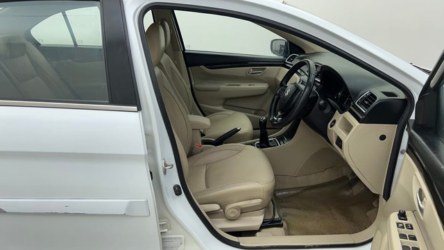 Second-hand 2015 Maruti Suzuki Ciaz ZXi for sale in Ahmedabad-15