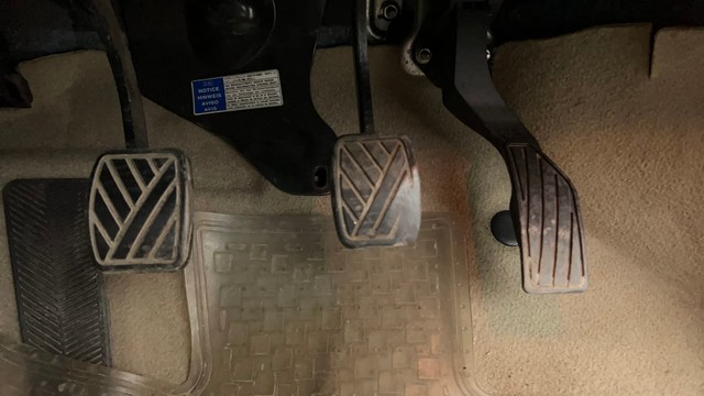 Second-hand 2015 Maruti Suzuki Ciaz ZXi for sale in Ahmedabad-14