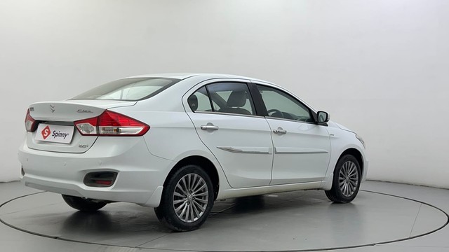 Second-hand 2015 Maruti Suzuki Ciaz ZXi for sale in Ahmedabad-3