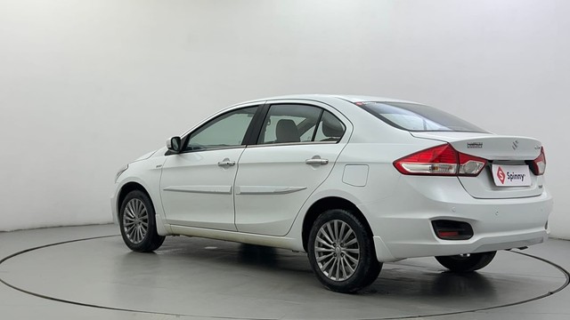 Second-hand 2015 Maruti Suzuki Ciaz ZXi for sale in Ahmedabad-5