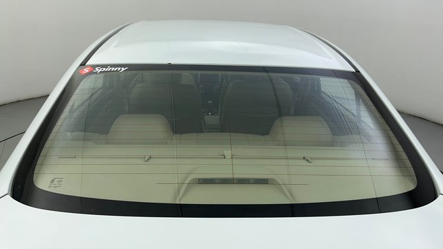 Second-hand 2015 Maruti Suzuki Ciaz ZXi for sale in Ahmedabad-31