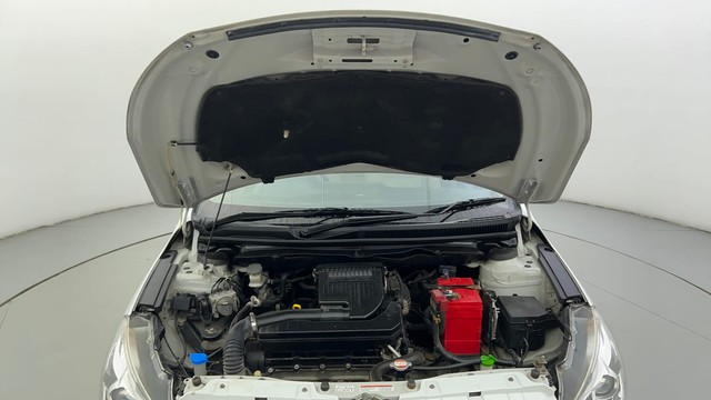 Second-hand 2015 Maruti Suzuki Ciaz ZXi for sale in Ahmedabad-8