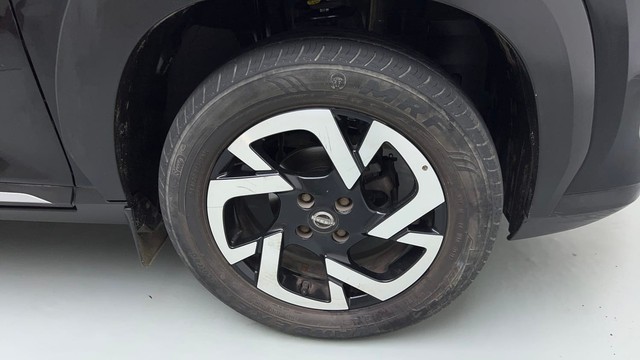 Second-hand 2022 Nissan Magnite XV Executive for sale in Noida-17