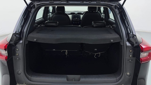 Second-hand 2022 Nissan Magnite XV Executive for sale in Noida-9