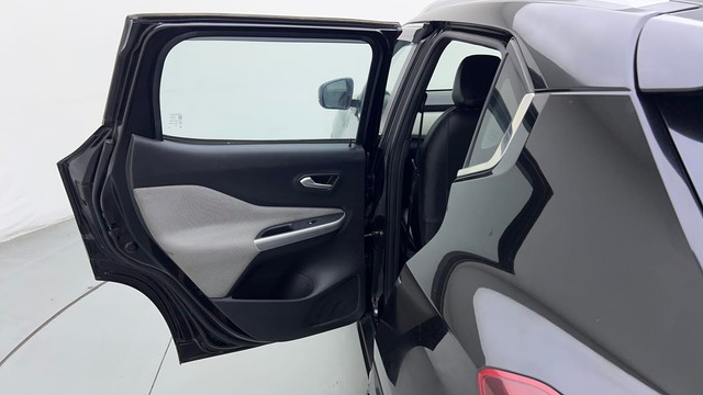 Second-hand 2022 Nissan Magnite XV Executive for sale in Noida-32