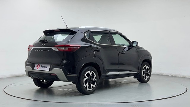 Second-hand 2022 Nissan Magnite XV Executive for sale in Noida-3