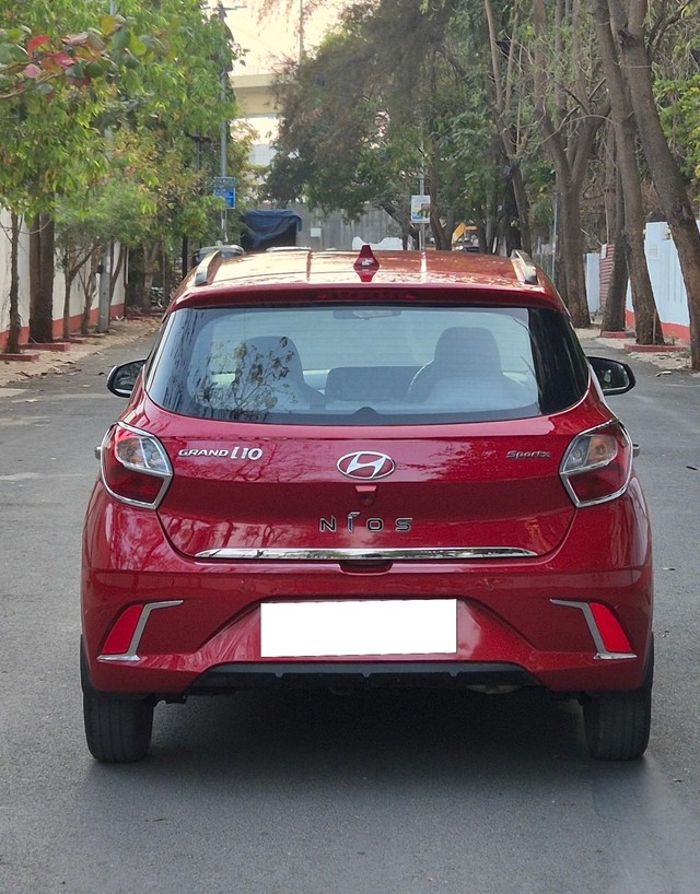 Second-hand 2020 Hyundai Grand i10 Nios AMT Sportz for sale in Pimpri chinchwad-2