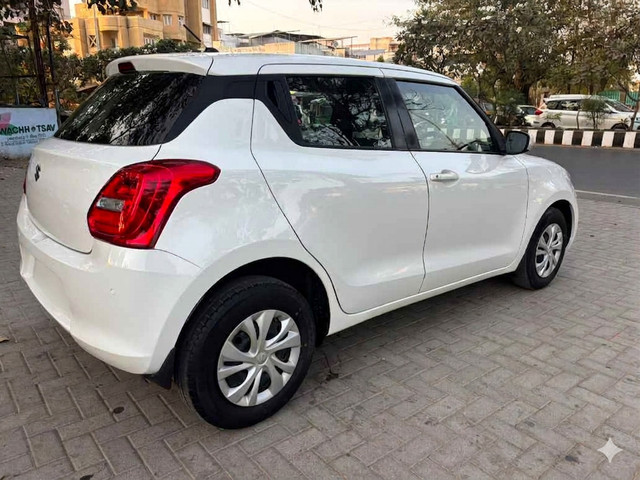 Maruti Suzuki Swift AMT VXI Second-hand 2019 Maruti Suzuki Swift AMT VXI for sale in Vadodara-9