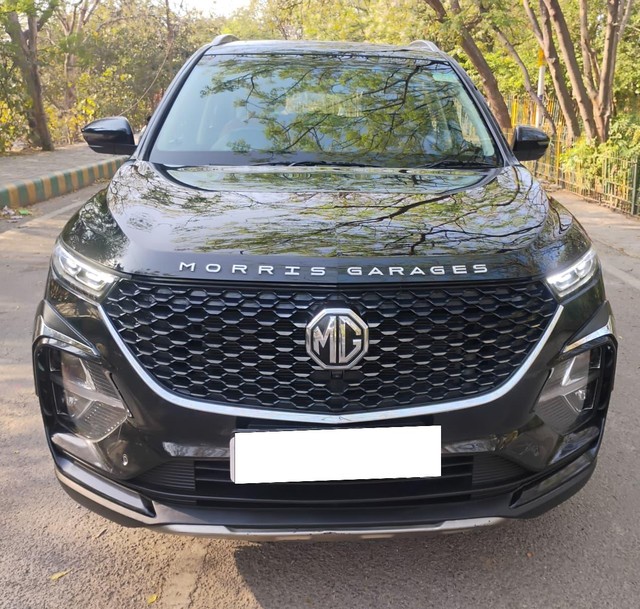Second-hand 2022 MG Hector Plus Sharp Diesel MT for sale in Agra-4